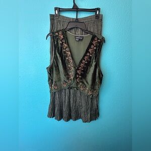 Vintage 90 Carole Little Olive Velvet Embroidered set